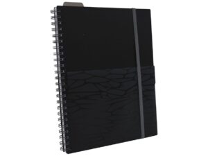 Cuaderno Oxford, tamaño A5 (15.8 x 21cms), color negro, con regla y cierre elástico, espiral metálico, 70 hojas, polipropileno